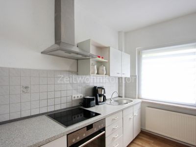 Ruhig und gr&uuml;n, gut angebunden, WLAN aktiv, PKW-Stellplatz und  Balkon!  M&uuml;lheim Grenze Essen am Naturschutzgebiet