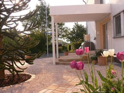 Stylisches modernes Apartment ca. 50 qm, Klima, Parken am Haus