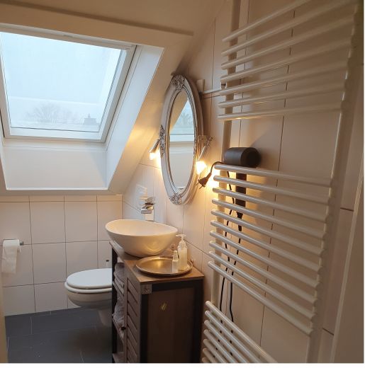 Stylisches modernes Apartment ca. 50 qm, Klima, Parken am Haus