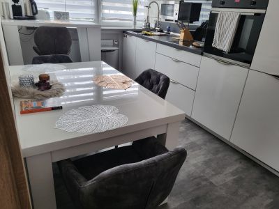 Luxusapartment m. Klima in Toplage, mit Parken am Haus