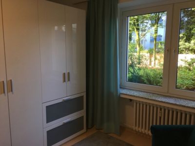 Schicke 2 Zimmer Business-Wohnung mit Balkon Nähe Innogy/RWE/HBF