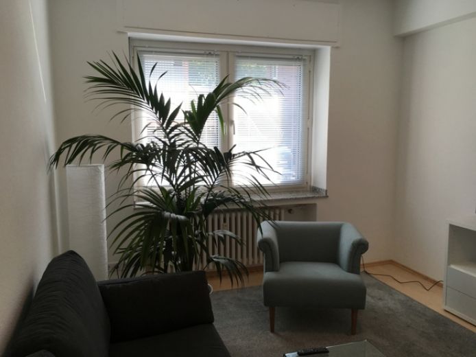 Schicke 2 Zimmer Business-Wohnung mit Balkon Nähe Innogy/RWE/HBF