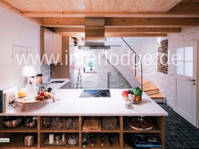 INTERLODGE Köln: Sehr schicke Maisonette-Wohnung, komplett und geschmackssicher eingerichtet.