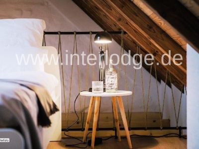 INTERLODGE K&ouml;ln: Sehr schicke Maisonette-Wohnung, komplett und geschmackssicher eingerichtet.