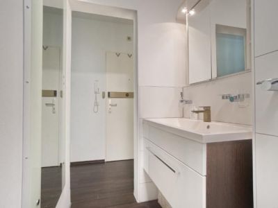 Luxuswohnung mit Balkon und Tiefgarage Nähe RWE/Evonik/Aalto!!