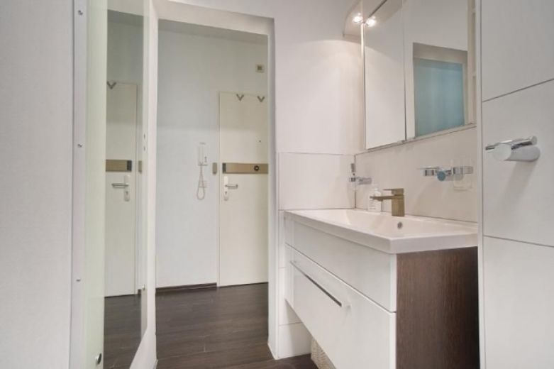 Luxuswohnung mit Balkon und Tiefgarage N&auml;he RWE/Evonik/Aalto!!