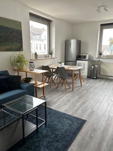 Ideal f&uuml;r die Familie! 3 Zimmer Wohnung mit 2 Schlafzimmern, 2 B&auml;dern und Balkon in Essen Bredeney!