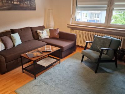 gemütliches 1,5 Zimmer-Apt. + KDB, 40qm,  möbliert, Vollausstatt., ruhige zentr. Lage,  Nähe Bus zur Uni  Haltestelle