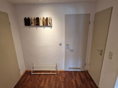 gemütliches 1,5 Zimmer-Apt. + KDB, 40qm,  möbliert, Vollausstatt., ruhige zentr. Lage,  Nähe Bus zur Uni  Haltestelle