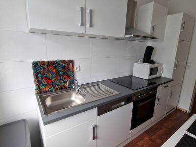 gemütliches 1,5 Zimmer-Apt. + KDB, 40qm,  möbliert, Vollausstatt., ruhige zentr. Lage,  Nähe Bus zur Uni  Haltestelle