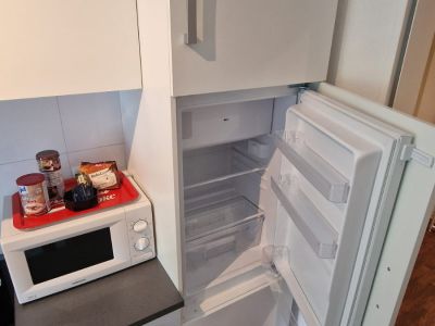 gemütliches 1,5 Zimmer-Apt. + KDB, 40qm,  möbliert, Vollausstatt., ruhige zentr. Lage,  Nähe Bus zur Uni  Haltestelle