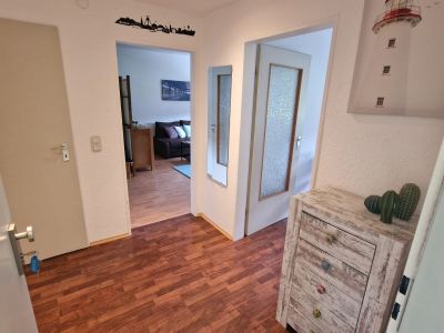 gemütliches 1,5 Zimmer-Apt. + KDB, 40qm,  möbliert, Vollausstatt., ruhige zentr. Lage,  Nähe Bus zur Uni  Haltestelle