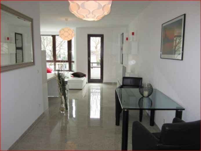 Luxuswohnung mit Balkon N&auml;he RWE/Evonik/Aalto!!