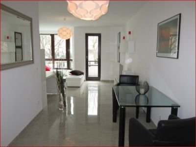 Luxuswohnung mit Balkon N&auml;he RWE/Evonik/Aalto!!