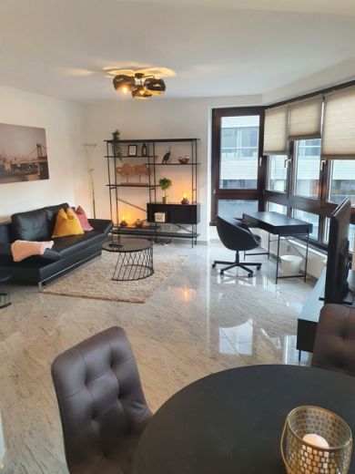 *** Luxus trifft Business direkt am RWE-Turm***