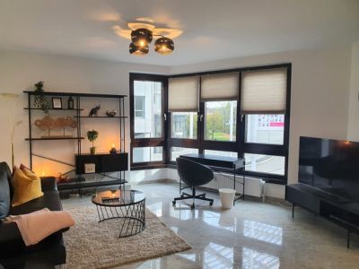 *** Luxus trifft Business direkt am RWE-Turm***