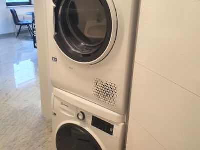 *** Luxus trifft Business direkt am RWE-Turm***