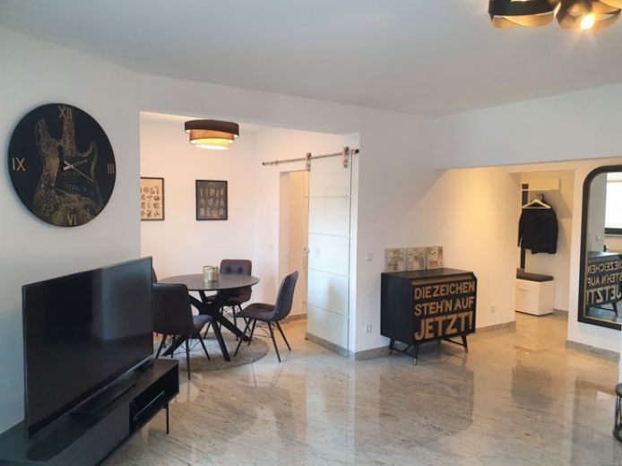 *** Luxus trifft Business direkt am RWE-Turm***