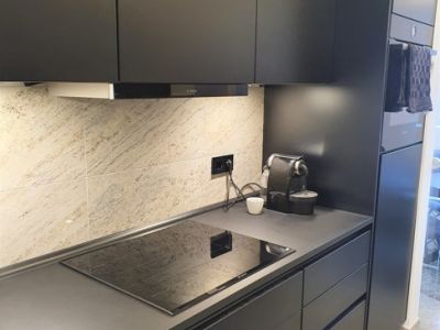 *** Luxus trifft Business direkt am RWE-Turm***