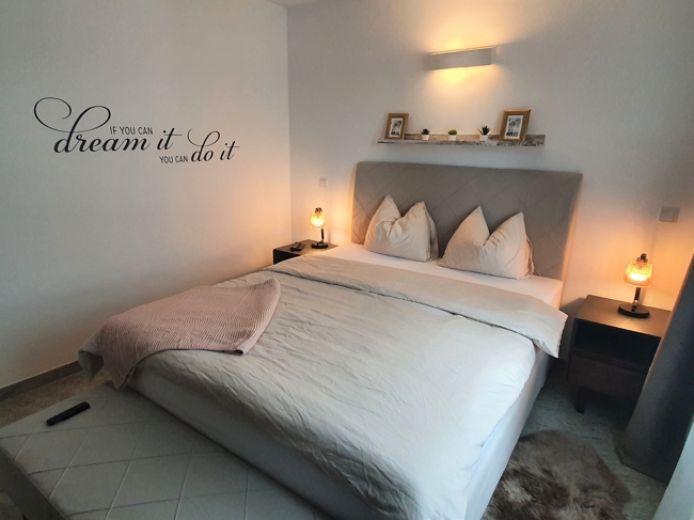 *** Luxus trifft Business direkt am RWE-Turm***