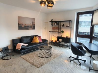 *** Luxus trifft Business direkt am RWE-Turm***