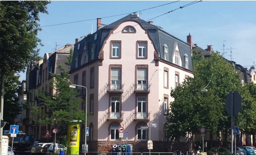 Außergewöhnliche, loftähnliche DG-Wohnung in Top-Lage