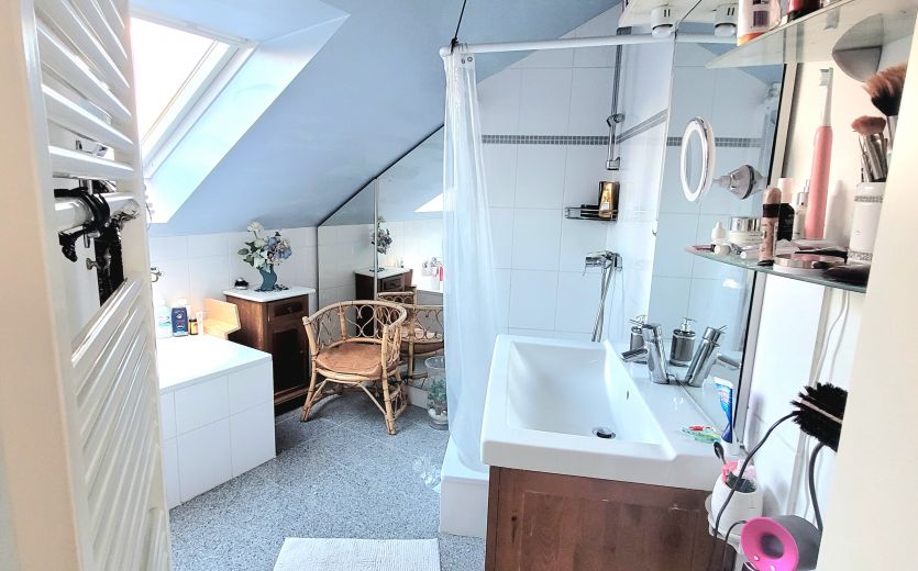 Außergewöhnliche, loftähnliche DG-Wohnung in Top-Lage