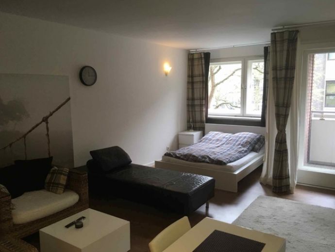 Schickes Business Apartment mit Balkon und Aufzug N&auml;he Stadtgarten/RWE/Evonik