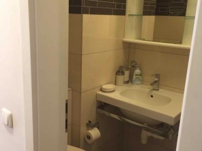 Schickes Business Apartment mit Balkon und Aufzug N&auml;he Stadtgarten/RWE/Evonik