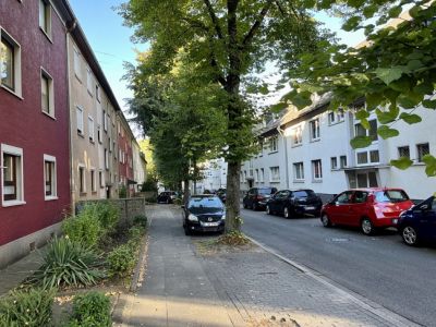 Schick modern, Balkon und WLAN, ruhige Lage, gute Anbindung!