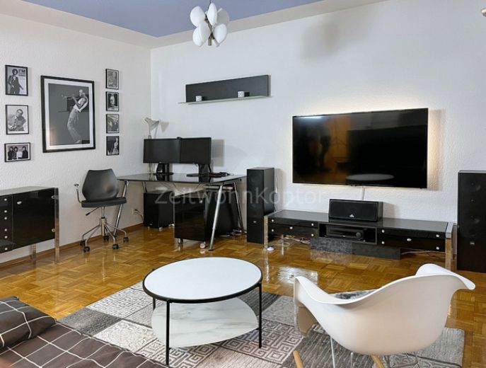 Schick modern, Balkon und WLAN, ruhige Lage, gute Anbindung!