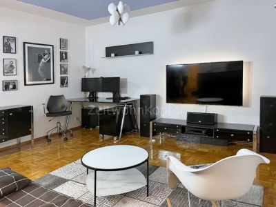 Schick modern, Balkon und WLAN, ruhige Lage, gute Anbindung!