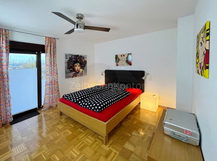 Schick modern, Balkon und WLAN, ruhige Lage, gute Anbindung!