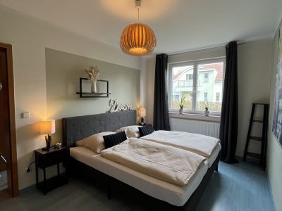 Schlafzimmer vom Kleiderschrank aus