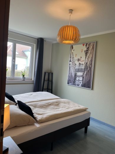 Schlafzimmer von der Zimmertür aus