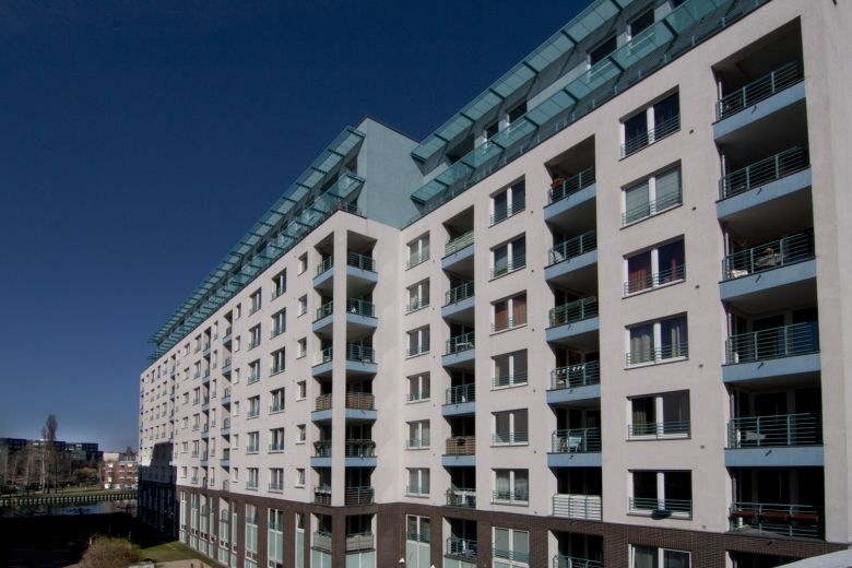 Sch&ouml;nes, gut geschnittenes und ruhiges Apartment direkt an der Spree in Charlottenburg