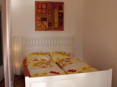 Sch&ouml;nes, gut geschnittenes und ruhiges Apartment direkt an der Spree in Charlottenburg