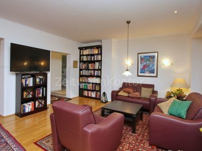 Exklusives Singleapartment mit Terrasse und aktivem Internet in guter, ruhiger  Lage!