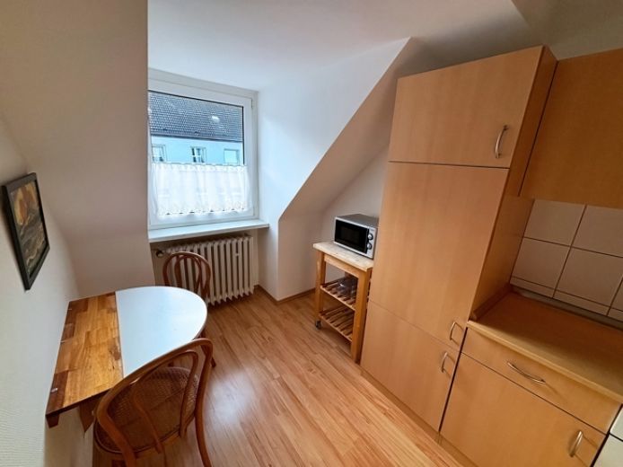 ZeitwohnKontor: Modern m&ouml;blierte Wohnung N&auml;he R&uuml;ttenscheider Stern