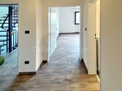 Hell und modern: Apartment mit aktivem WLAN und separater Küche.