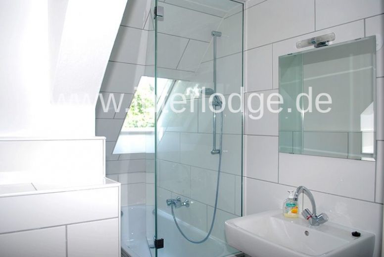 INTERLODGE Bochum: Komplett m&ouml;bliertes, ger&auml;umiges Apartment