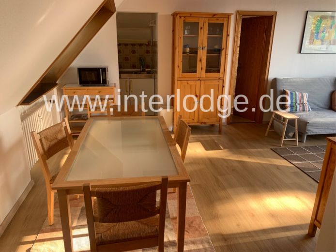 INTERLODGE Köln: Komplett möblierte DG-Wohnung mit großer Dachterrasse