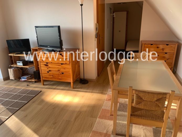 INTERLODGE Köln: Komplett möblierte DG-Wohnung mit großer Dachterrasse