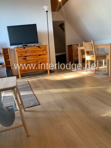 INTERLODGE Köln: Komplett möblierte DG-Wohnung mit großer Dachterrasse