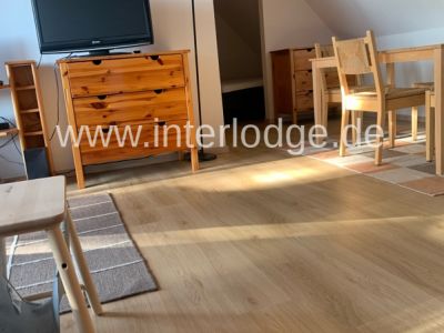 INTERLODGE Köln: Komplett möblierte DG-Wohnung mit großer Dachterrasse