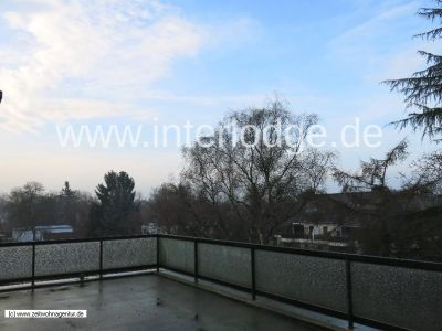 INTERLODGE Köln: Komplett möblierte DG-Wohnung mit großer Dachterrasse