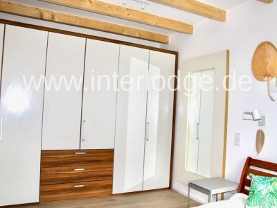 INTERLODGE Hochwertig möbliertes Atelier im Park mit Kamin in Neuss-Holzheim