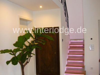 INTERLODGE Hochwertig möbliertes Atelier im Park mit Kamin in Neuss-Holzheim