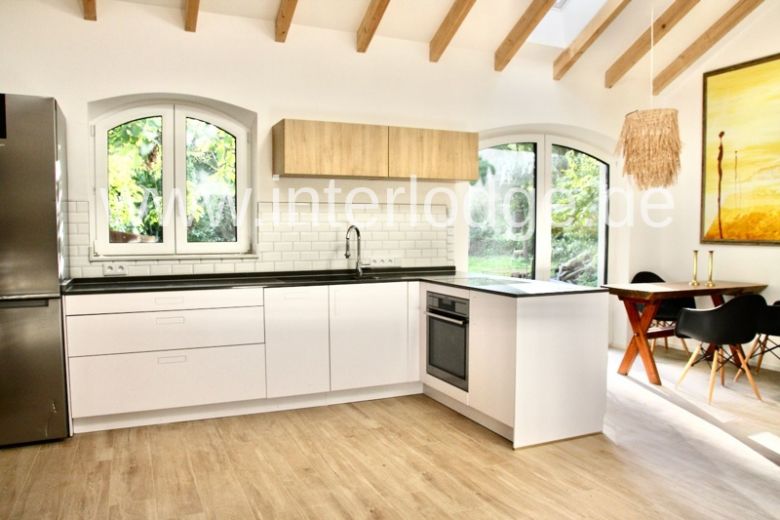 INTERLODGE Hochwertig m&ouml;bliertes Atelier im Park mit Kamin in Neuss-Holzheim