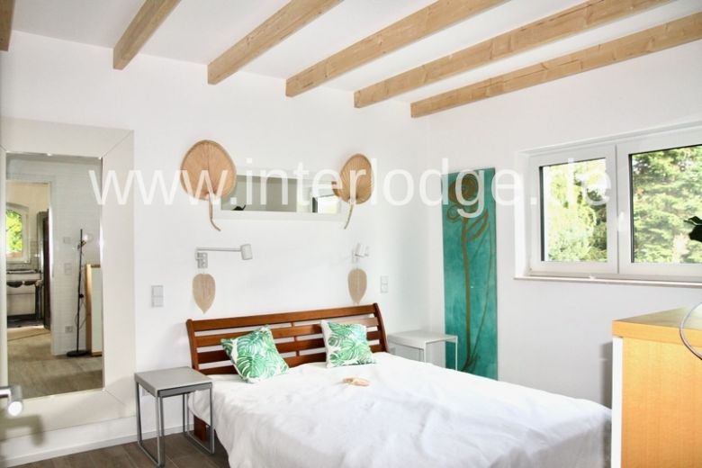 INTERLODGE Hochwertig m&ouml;bliertes Atelier im Park mit Kamin in Neuss-Holzheim